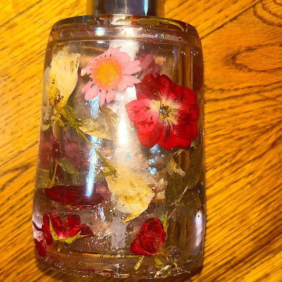 Handmade resin soap dispenser - Picture 6 of 8